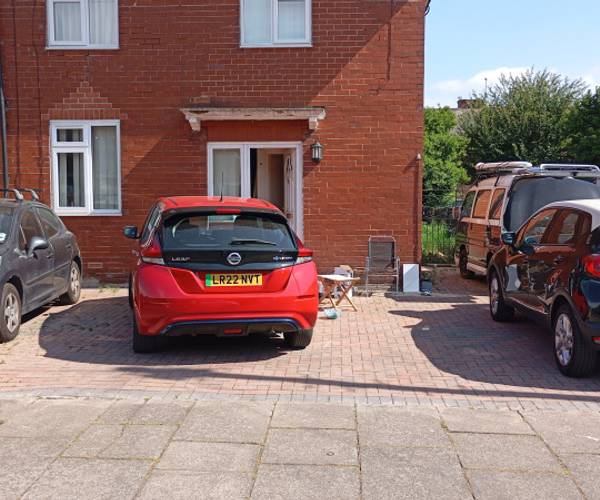 Parking on Rowsley Road, M30