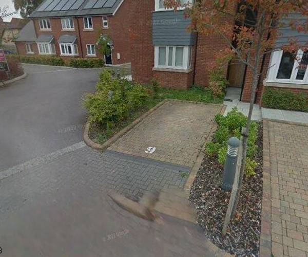 Fletcher Court, RG7