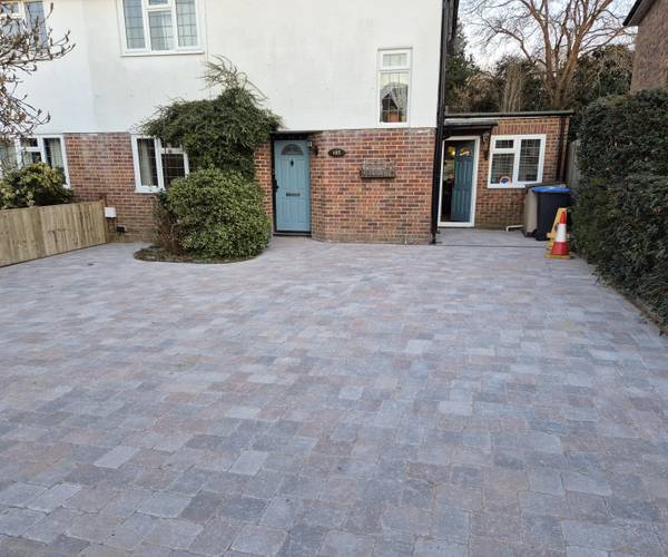 Halsford Park Road, RH19