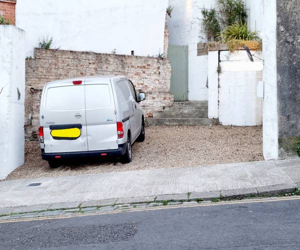 Parking on Woodside Avenue, BN1