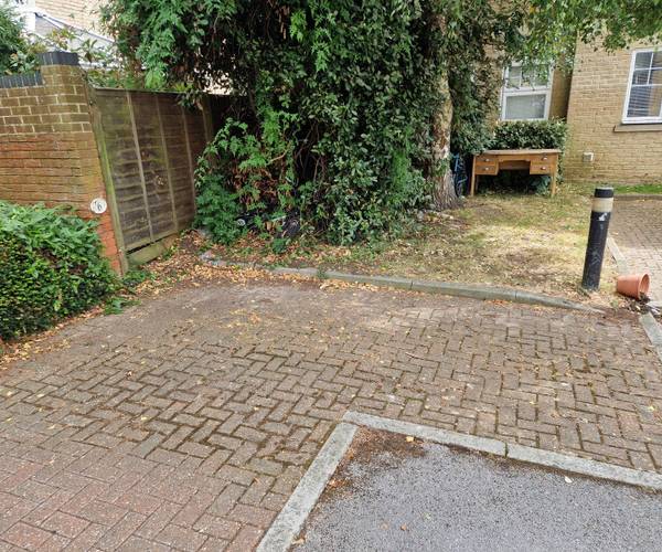 Hodges Court, OX1