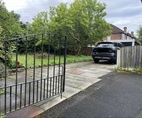Barton Road, M41