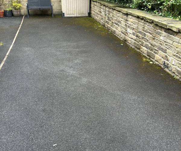 Parking on Belle Isle Road, BD22