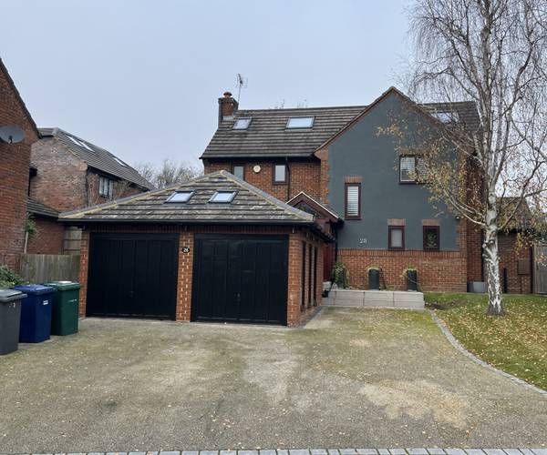 Parking on Carson Road, EN4