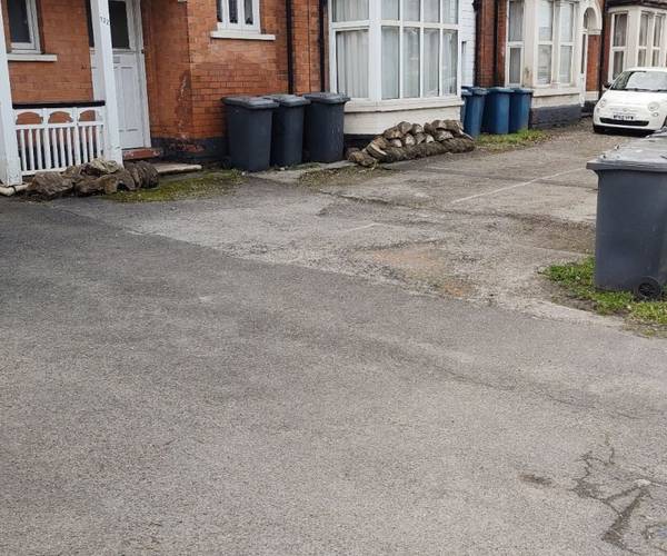 Parking on Radcliffe Road, NG2