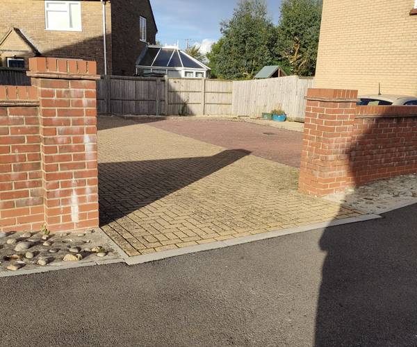 Parking on Monarch Road, TA18