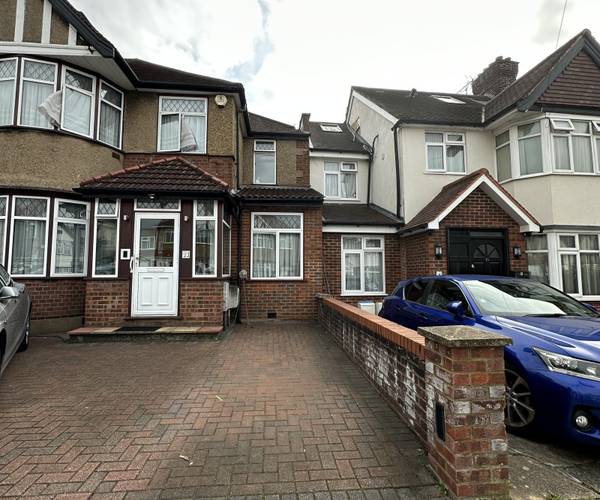 Parking on Wyndale Avenue, NW9