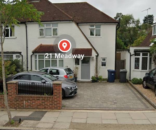 Parking on Meadway, EN5