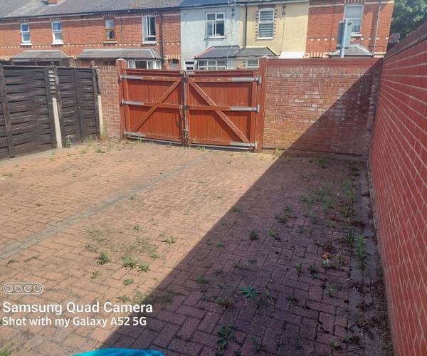 Kensington Road, RG30