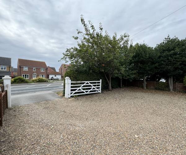 Castle Road, HU16