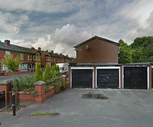 Seymour Road South, M11