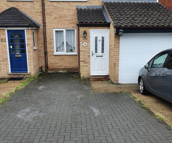 Gresham Drive, RM6