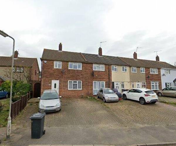 Parking on Beechwood Avenue, EN6