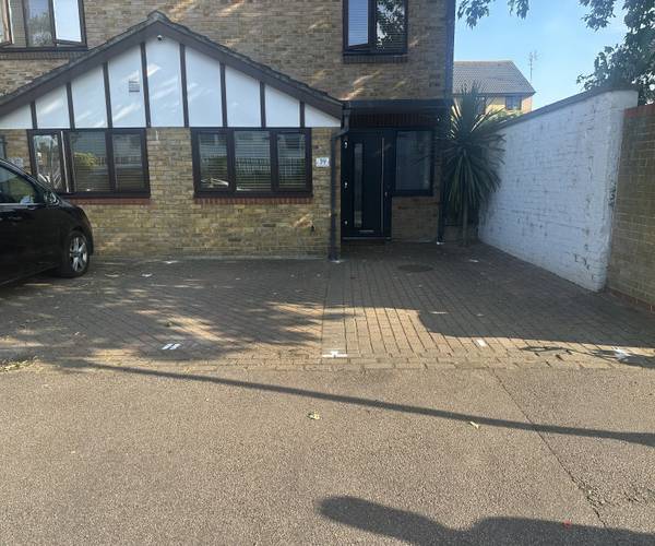 Parking on Maryland Road, E15