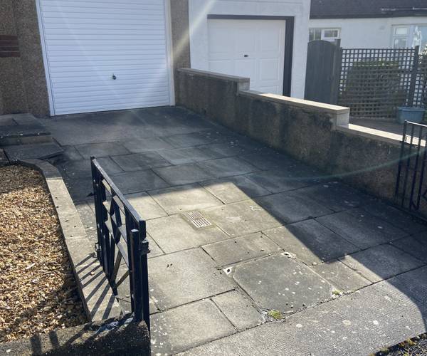 Parking on Gordon Loan, EH12