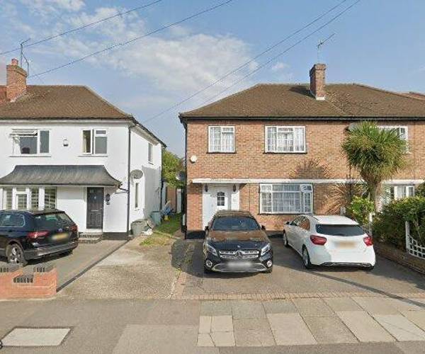 Parking on Aragon Drive, HA4