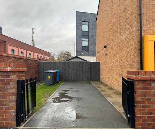 Beamish Close, M13