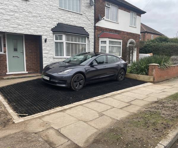 Parking on Charles Avenue, NG9