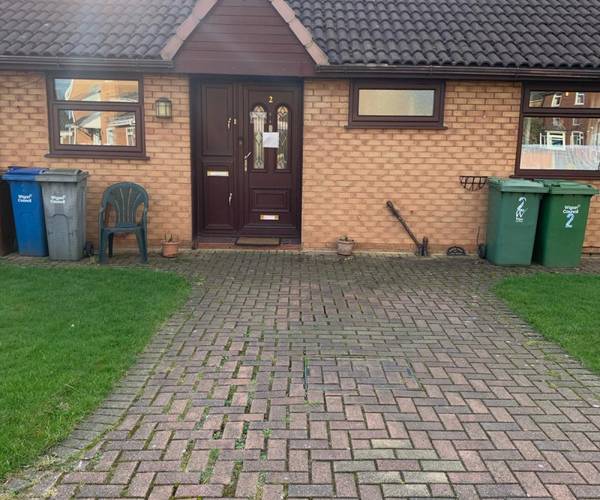 Parking on Schofield Gardens, WN7