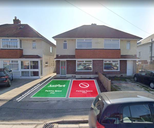 Parking on Clarendon Road, BH23