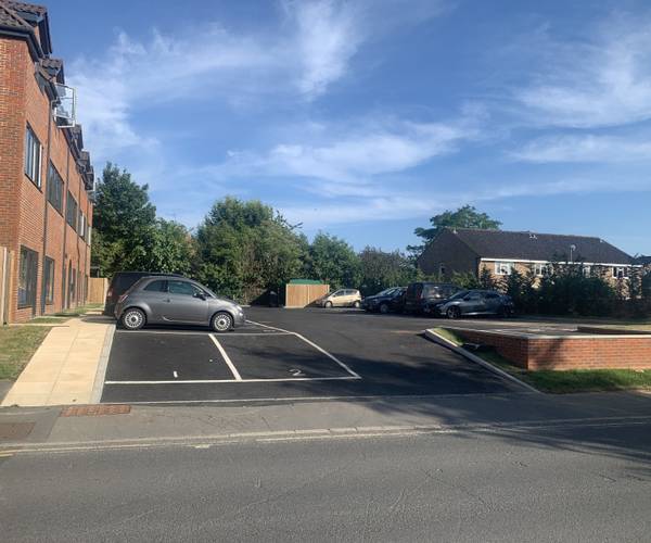 Parking on Cleeve Road, KT22