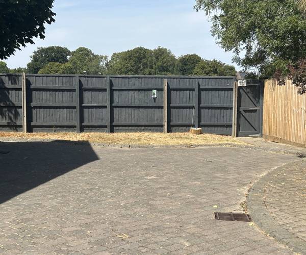Parking on Admiral Way, PO31