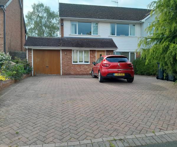 Parking on Shelley Road, CV37