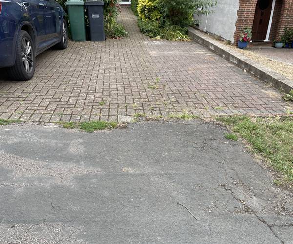 Parking on Redstone Park, RH1