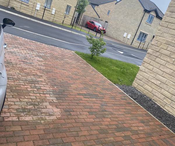Parking on Wellington Drive, DL2