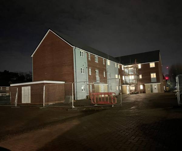 Tame Close, B42