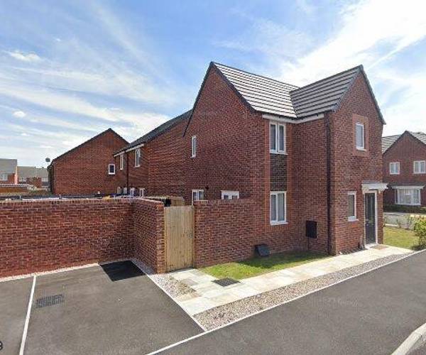 Parking on Hammond Drive, L24