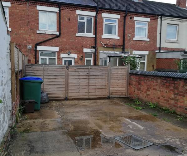 Leavesden Road, WD24