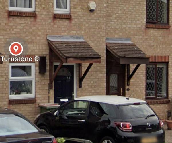 Parking on Turnstone Close, E13