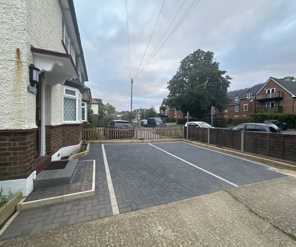 Parking on Molesey Road, KT12