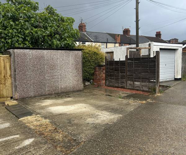 Kingshill Road, SN1