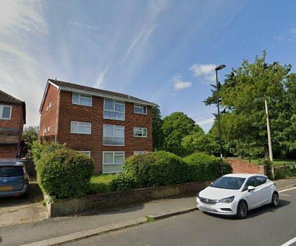 Parking on Oakley Road, SO16