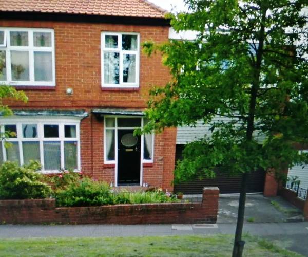 Denewell Avenue, NE7