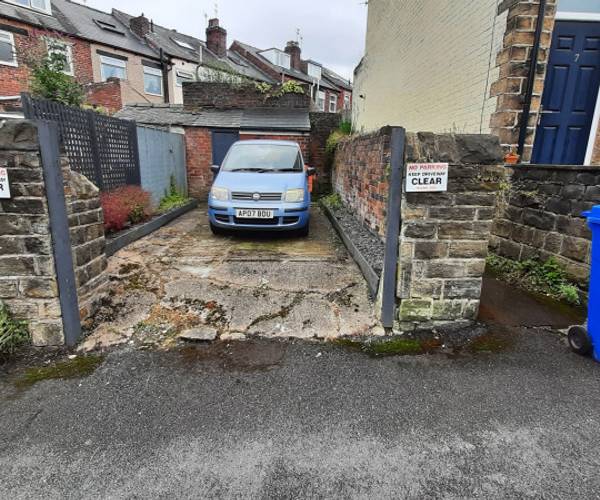 Parking on Kirkstone Road, S6