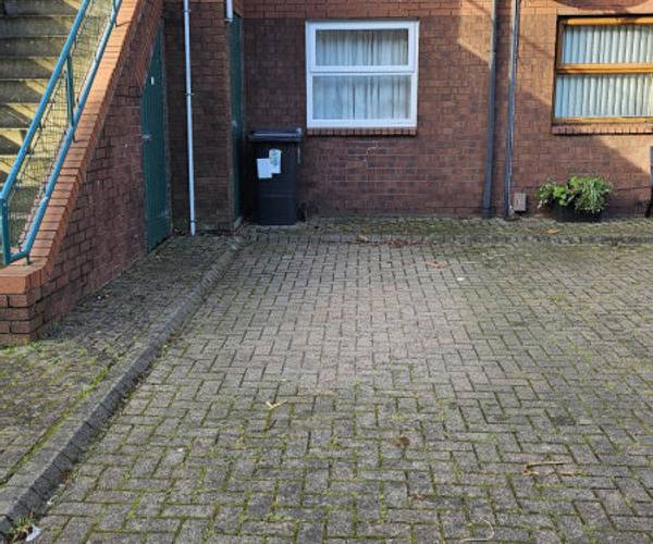 Parking on Ashburne Mews, BT7