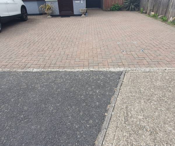 Parking on Dale Avenue, TW4