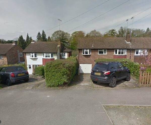 Parking on Kindersley Way, WD5