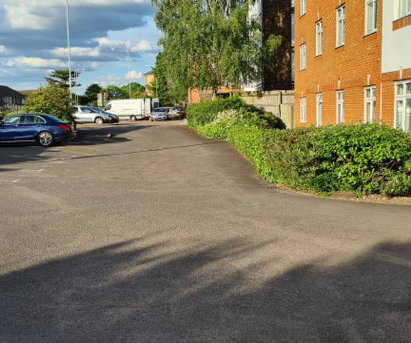 Parking on London Road, TW15
