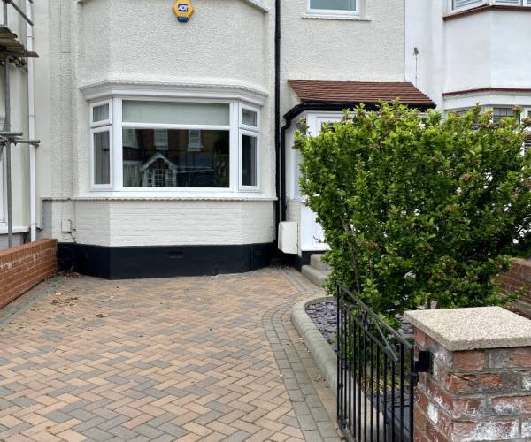 Parking on Gaynes Hill Road, IG8