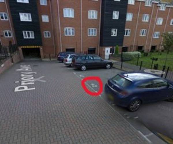 Parking on Priory Avenue, SO17