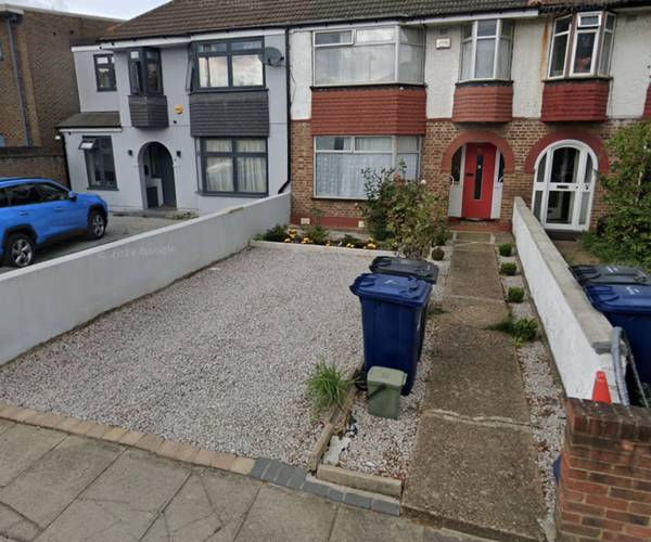 Parking on Cloister Road, W3