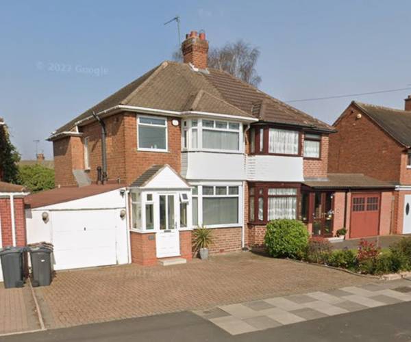 Parking on Horrell Road, B26