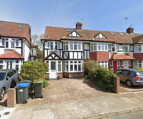 Parking on Barnfield Avenue, KT2
