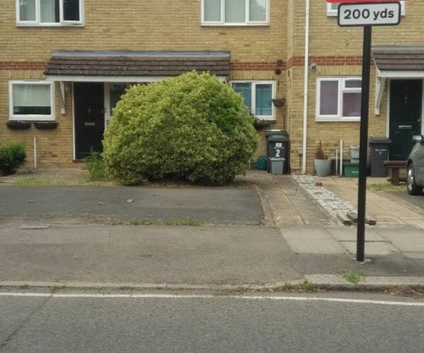 Parking on Manor Lane, SE12