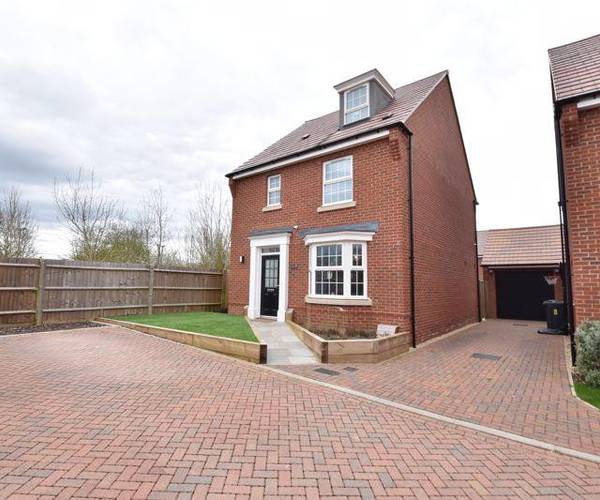 Cassidy Close, LU2