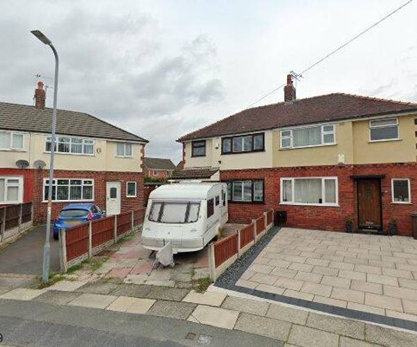 Parking on Marina Crescent, L30